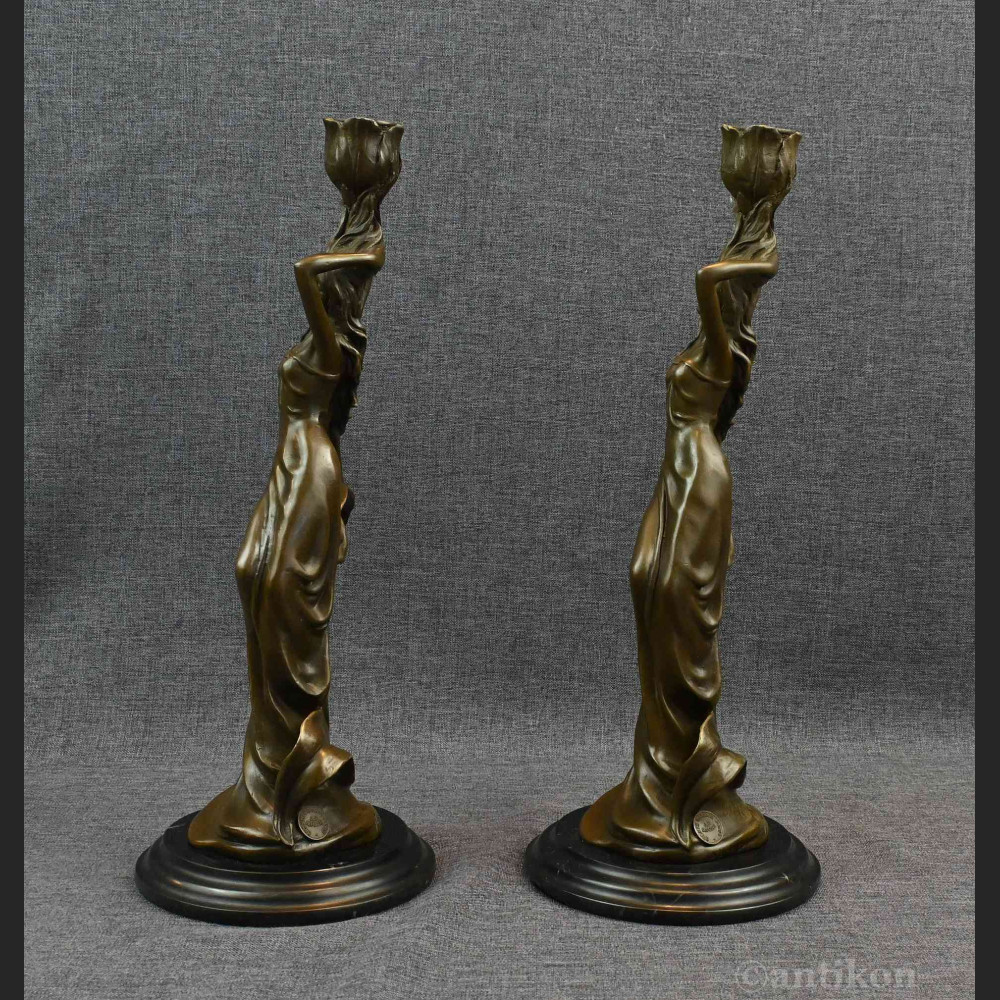 Świeczniki secesyjne z brązu kobieta 