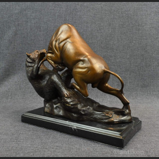 Byk walczący z niedźwiedziem rzeźba z prawdziwego brązu 