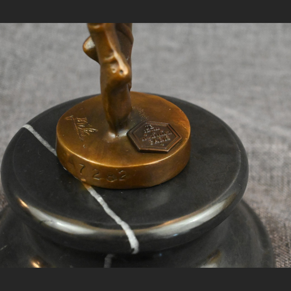 Prezent dla baletnicy rzeźba tancerki brąz 