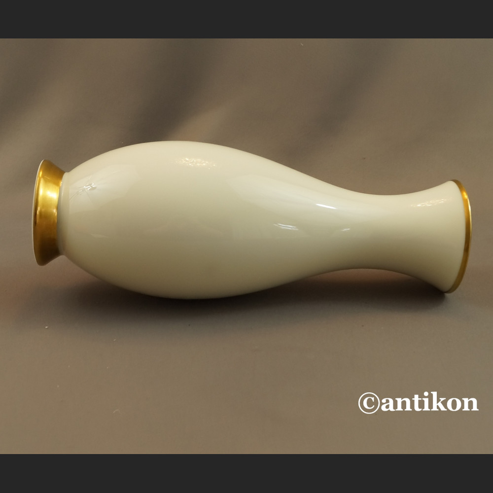 Klasyczny wazon Rosenthal kremowy Klasyczny wazon Rosenthal kremowy