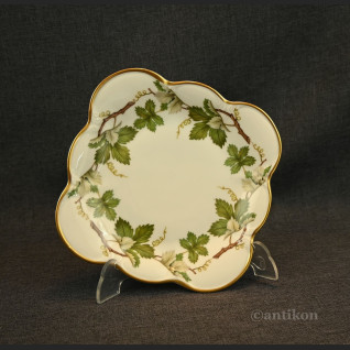 Talerze do serwowania ciasta z paterą 