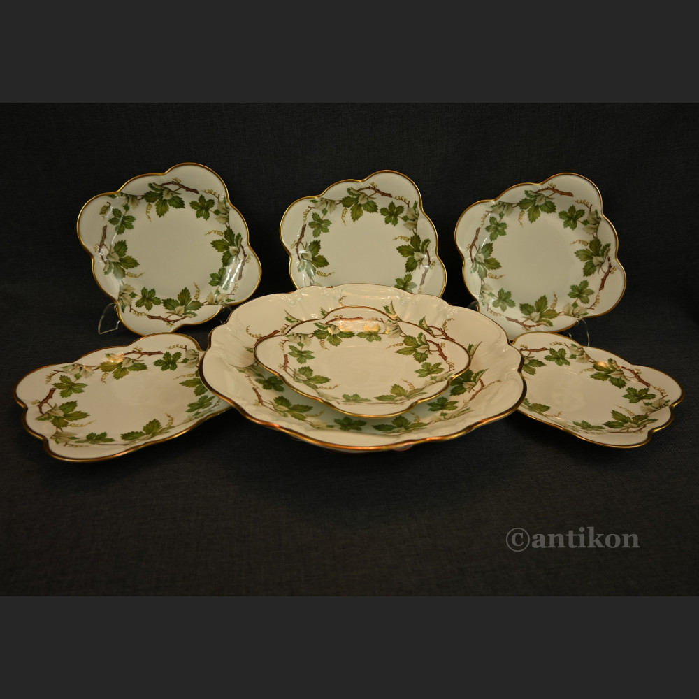 Talerze do serwowania ciasta z paterą 