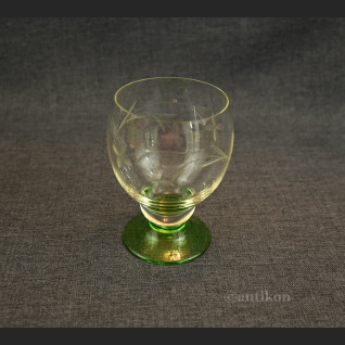 Stare kieliszki do brandy zielone 