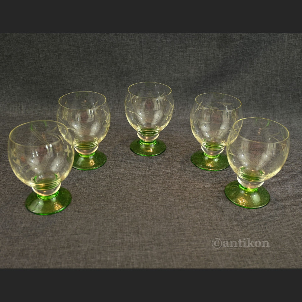 Stare kieliszki do brandy zielone 