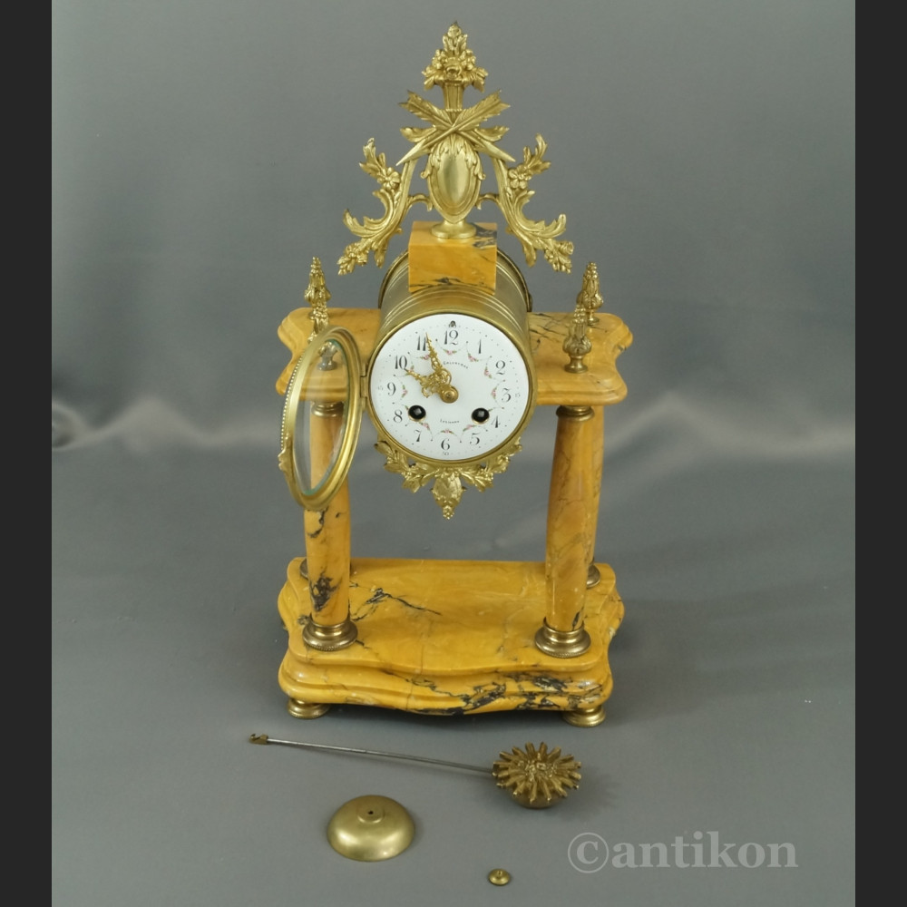 Zegar kominkowy marmur z wazami 