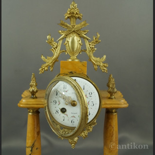 Zegar kominkowy marmur z wazami 