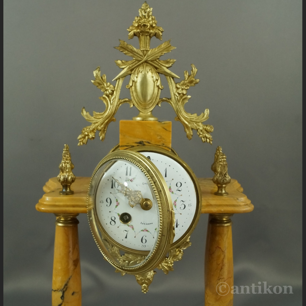 Zegar kominkowy marmur z wazami 