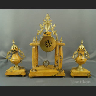 Zegar kominkowy marmur z wazami 