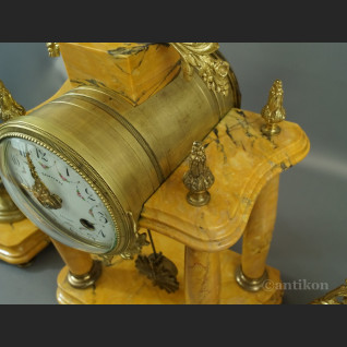 Zegar kominkowy marmur z wazami 