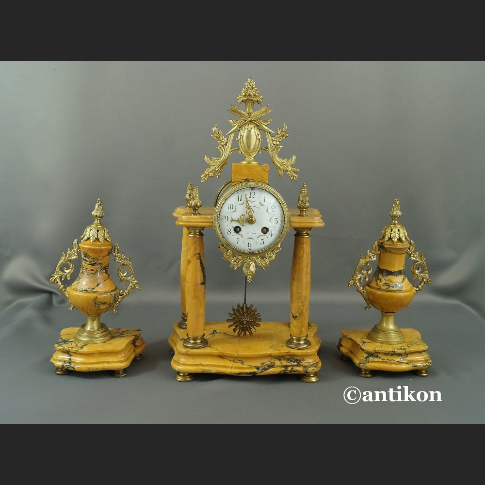 Zegar kominkowy marmur z wazami 