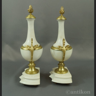 Zegar kominkowy z wahadłem biały Zegar kominkowy z wahadłem biały