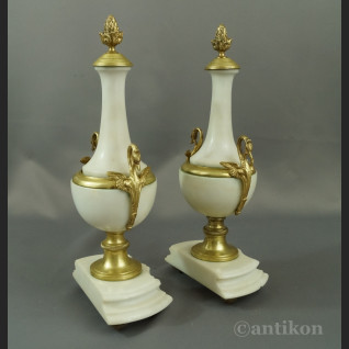 Zegar kominkowy z wahadłem biały Zegar kominkowy z wahadłem biały