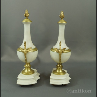 Zegar kominkowy z wahadłem biały Zegar kominkowy z wahadłem biały