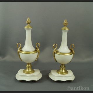 Zegar kominkowy z wahadłem biały Zegar kominkowy z wahadłem biały