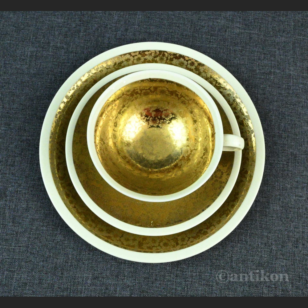 Złota filiżanka kolekcjonerska 