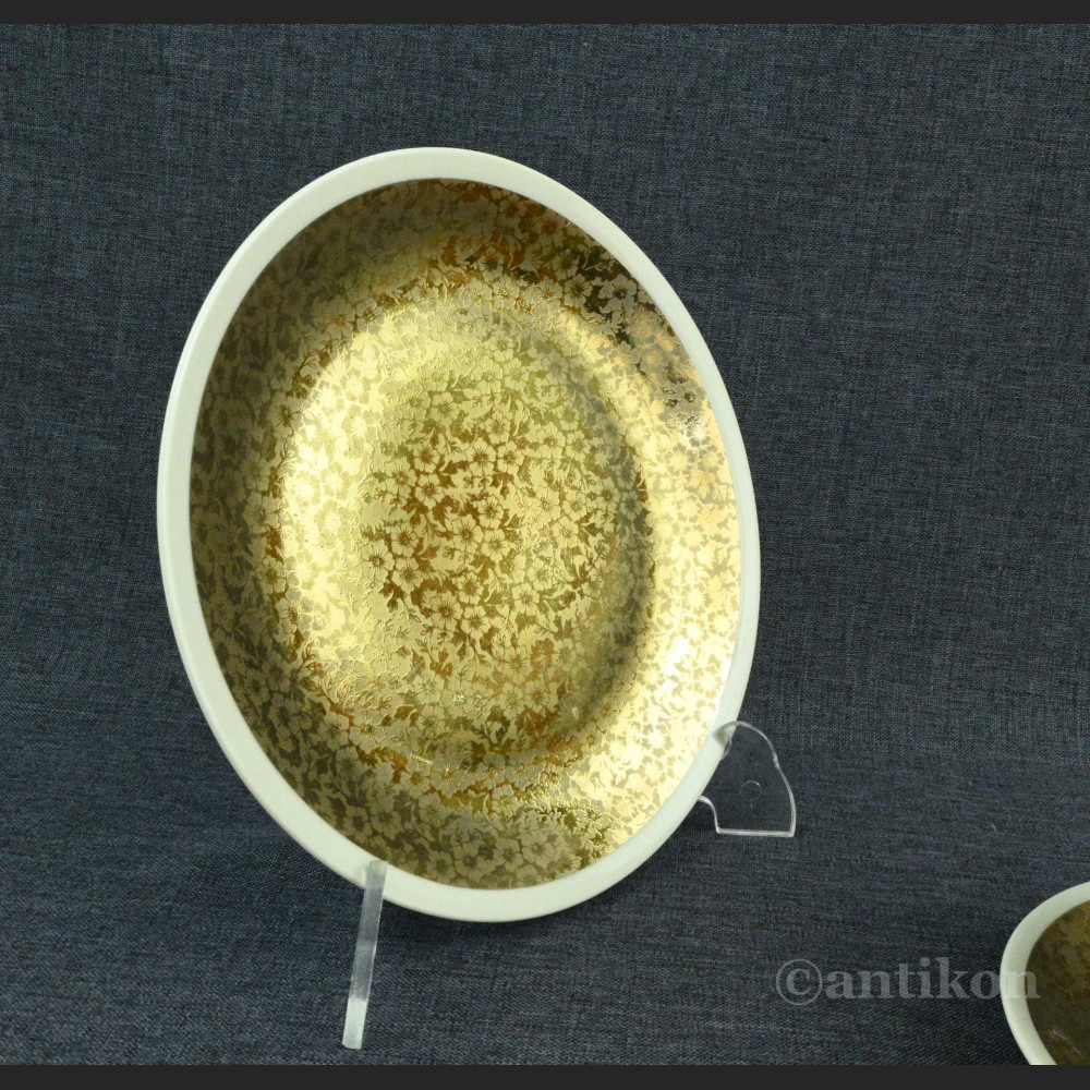 Złota filiżanka kolekcjonerska 