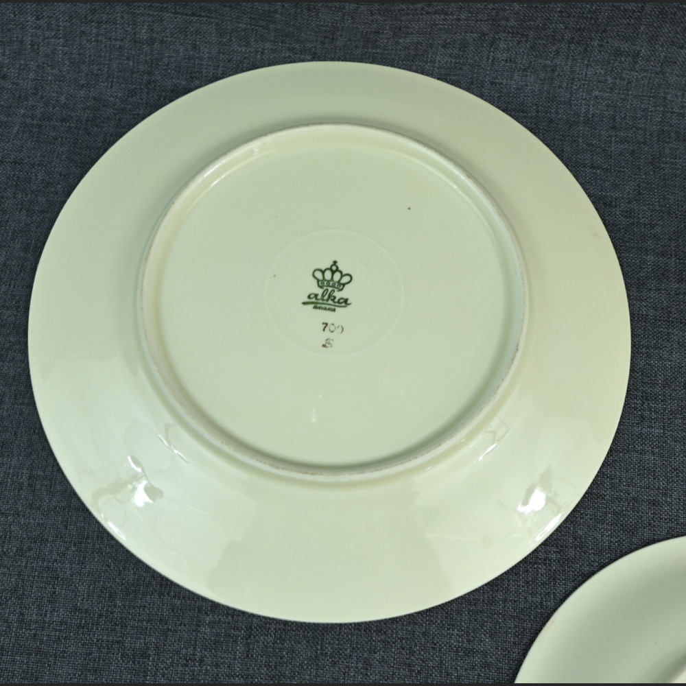 Stara luksusowa filiżanka kolekcjonerska 