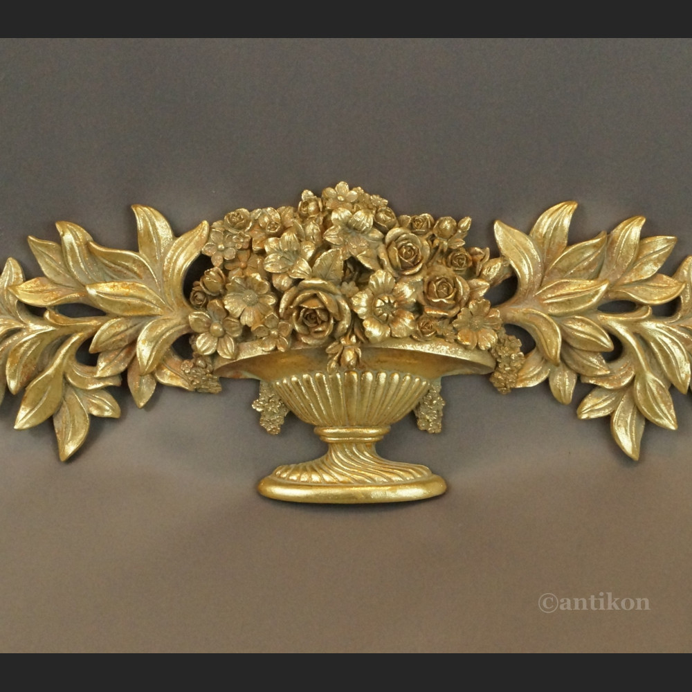 Zwieńczenie barokowe kosz obfitości dekoracja 