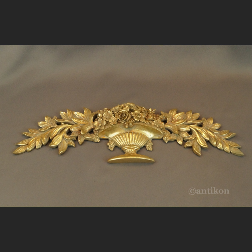 Zwieńczenie barokowe kosz obfitości dekoracja 