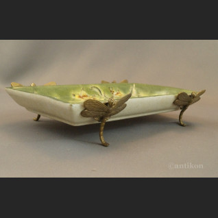 Secesyjna patera z żonkilami Secesyjna patera z żonkilami