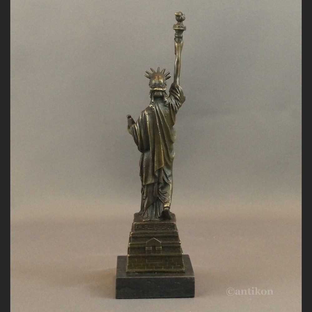 Rzeźba z brązu Statua Wolności figurka z brązu 