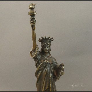 Rzeźba z brązu Statua Wolności figurka z brązu 