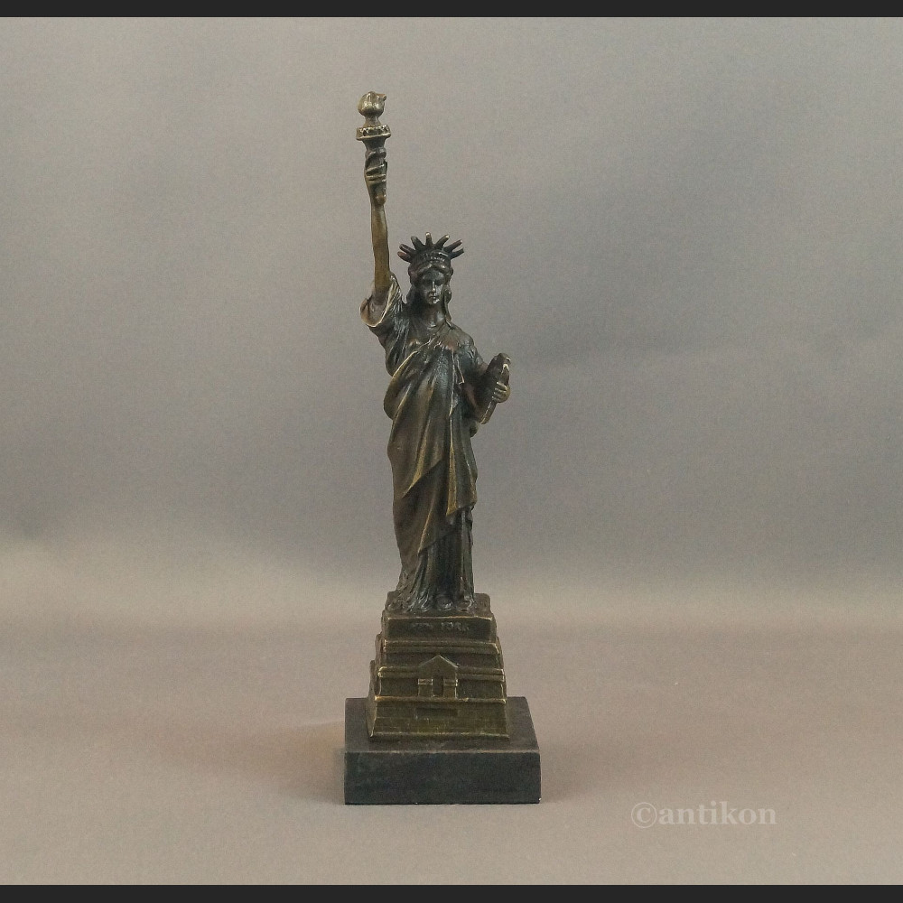 Rzeźba z brązu Statua Wolności figurka z brązu 