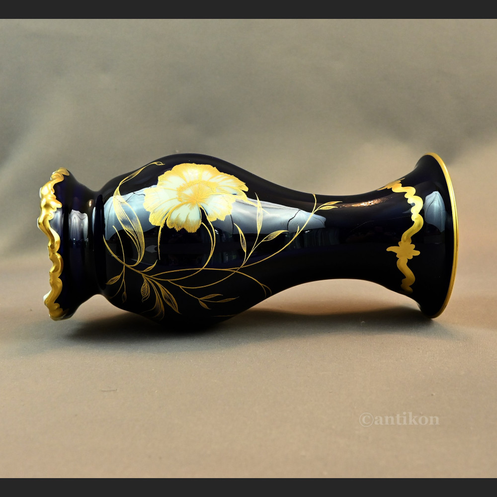 Wazon Rosenthal Pompadour granatowy 