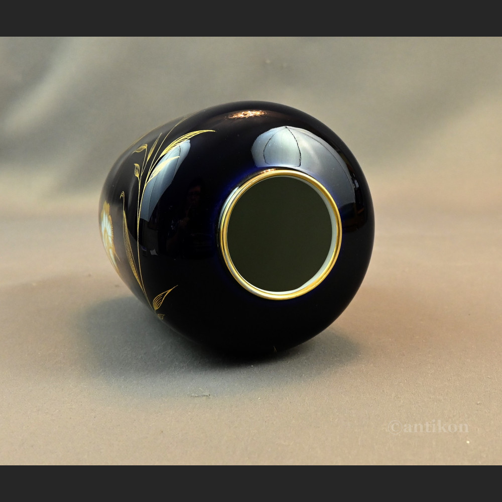 Wazon Rosenthal granatowy z kwiatami 