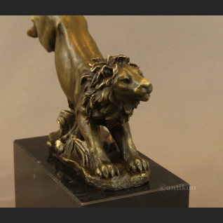 Figurka lew z brązu  Figurka lew z brązu