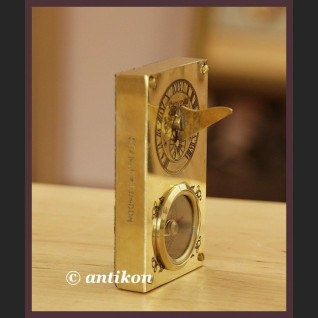 WSPANIAŁY KOMPAS I ZEGAR SŁONECZNY