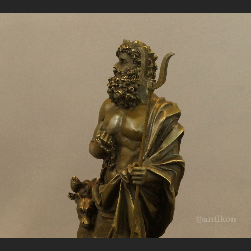 Rzeźba Hades z Cerberem figurka z brązu  Rzeźba Hades z Cerberem figurka z brązu