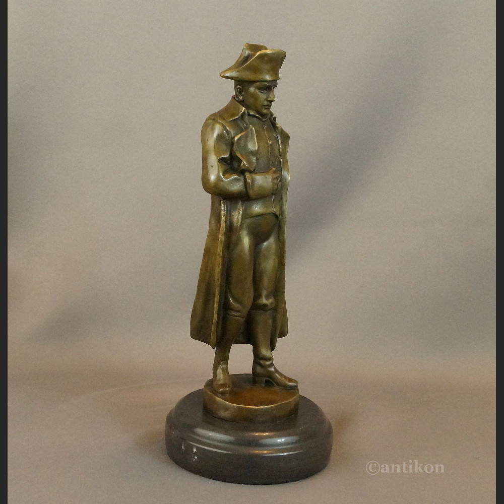 Rzeźba Napoleon figurka z brązu 