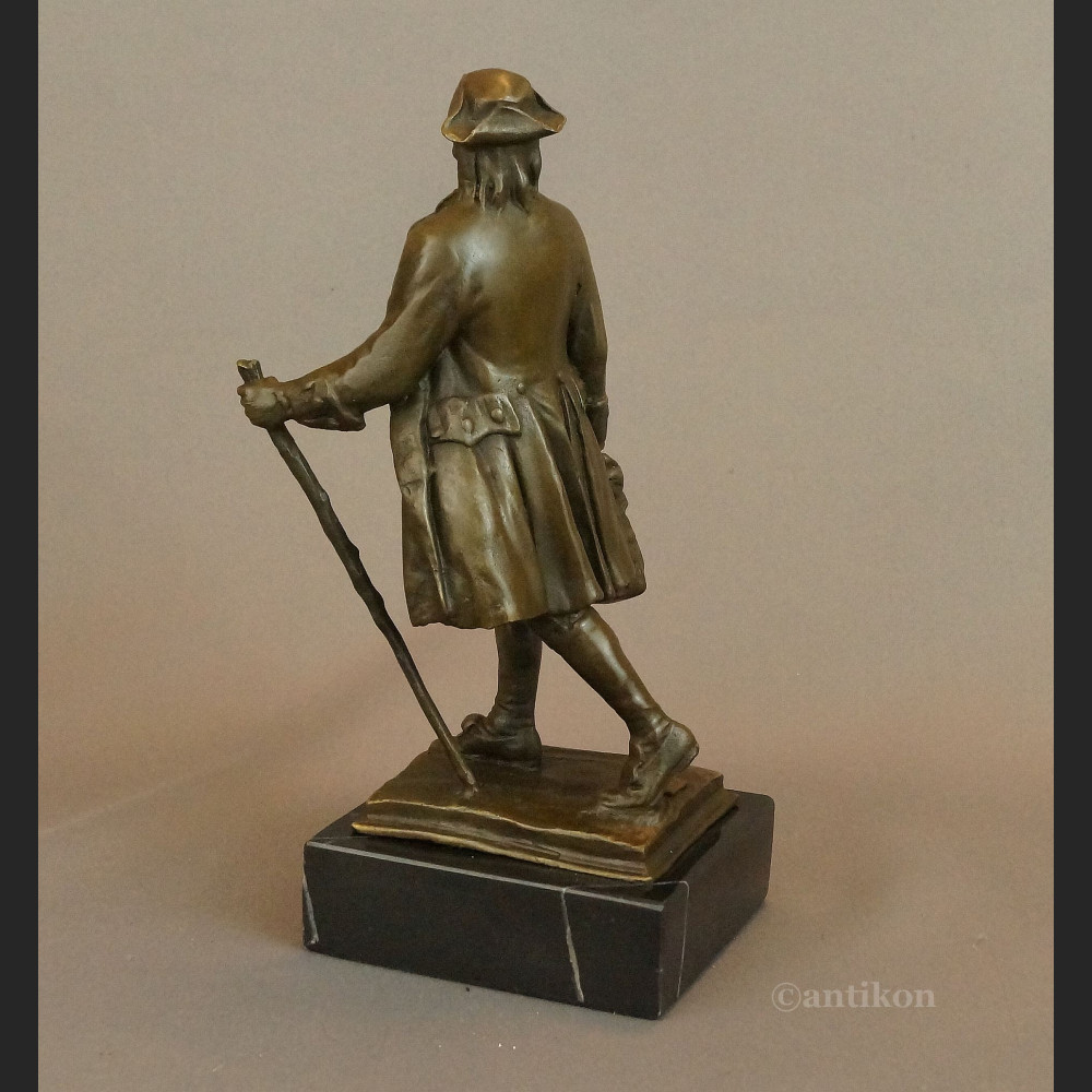 Rzeźba Wędrowiec figurka z brązu podróżnik Rzeźba Wędrowiec figurka z brązu podróżnik