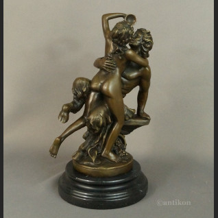 Faun i nimfa rzeźba do salonu  Faun i nimfa rzeźba do salonu