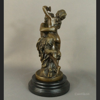 Faun i nimfa rzeźba do salonu  Faun i nimfa rzeźba do salonu