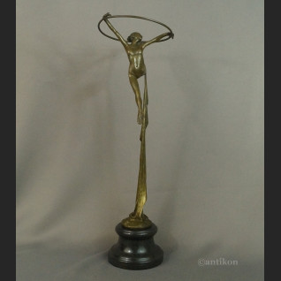 Duża tancerka z kołem rzeźba brąz 