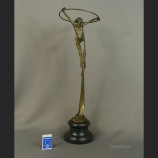 Duża tancerka z kołem rzeźba brąz 