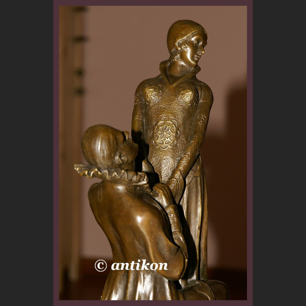 FRANCUSKA RZEŹBA Z BRĄZU ZARĘCZYNY