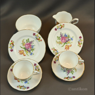 Cukierniczka i mlecznik angielska porcelana Cukierniczka i mlecznik angielska porcelana