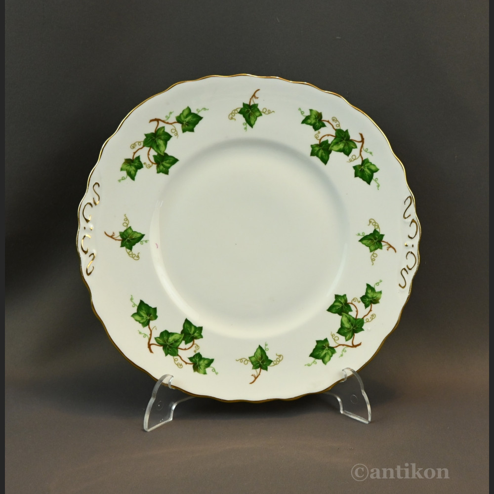 Angielska porcelana serwis do herbaty z paterą Angielska porcelana serwis do herbaty z paterą