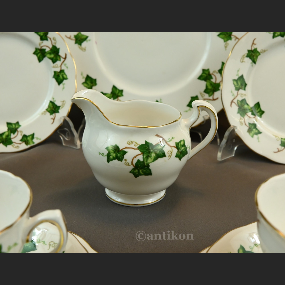 Angielska porcelana serwis do herbaty z paterą Angielska porcelana serwis do herbaty z paterą