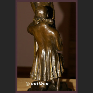 FRANCUSKA RZEŹBA Z BRĄZU ZARĘCZYNY