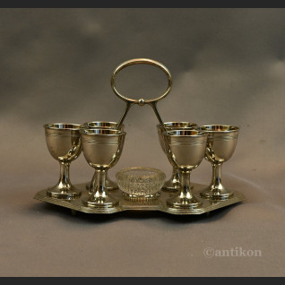 Stary zestaw kieliszków do jajek Stary zestaw kieliszków do jajek