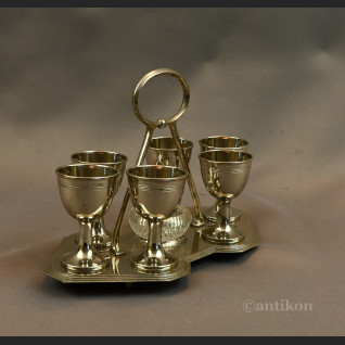 Stary zestaw kieliszków do jajek Stary zestaw kieliszków do jajek