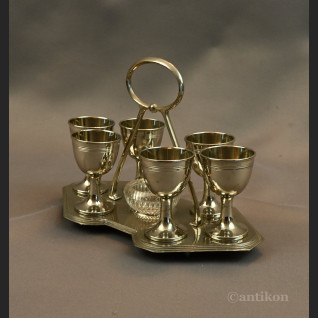 Stary zestaw kieliszków do jajek Stary zestaw kieliszków do jajek