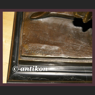 FRANCUSKA RZEŹBA Z BRĄZU ZARĘCZYNY