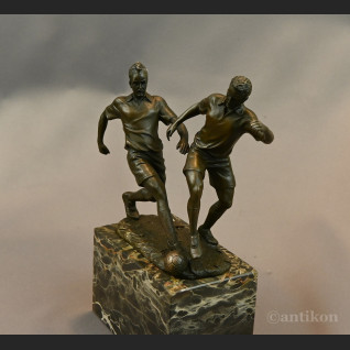 Piłkarze figurka z brązu na prezent Piłkarze figurka z brązu na prezent