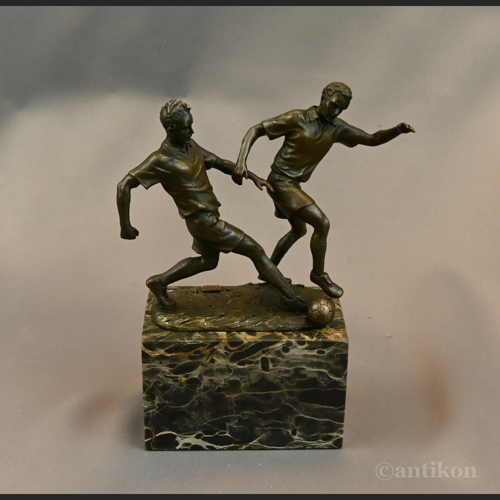 Piłkarze figurka z brązu na prezent Piłkarze figurka z brązu na prezent