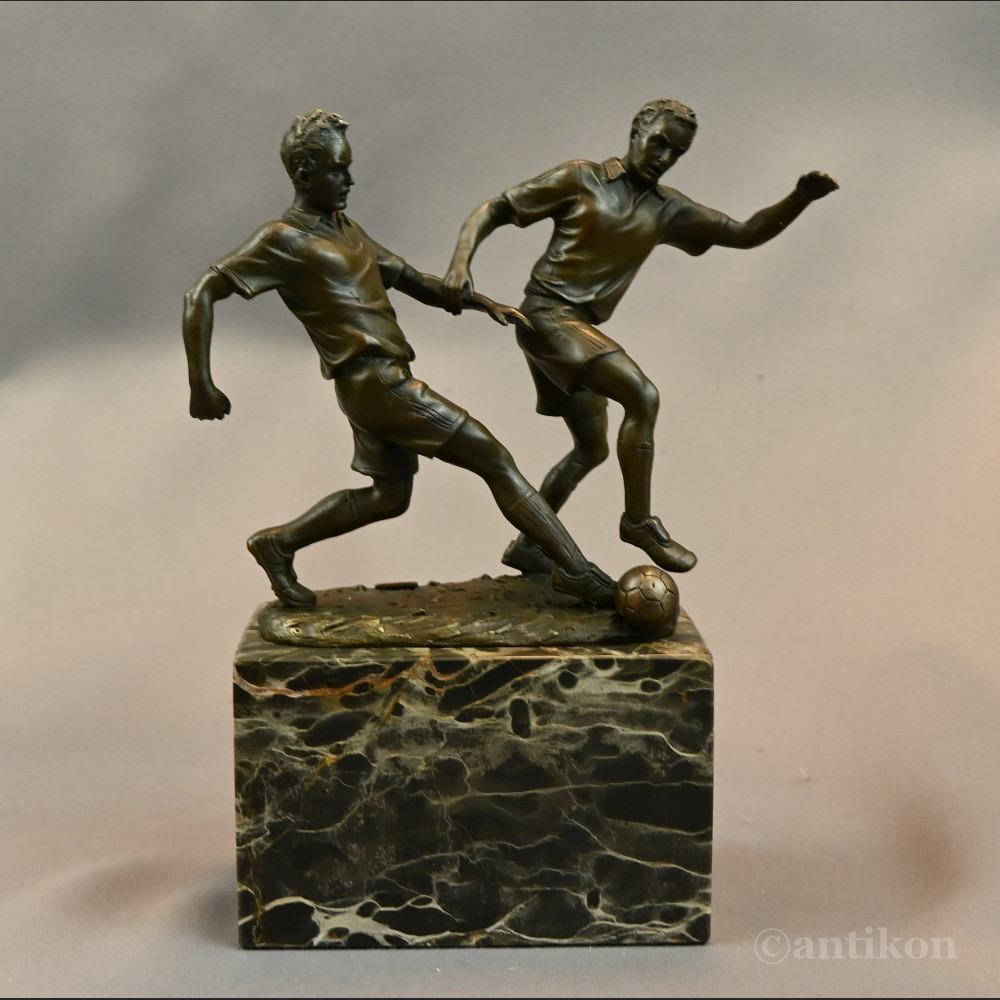 Piłkarze figurka z brązu na prezent Piłkarze figurka z brązu na prezent